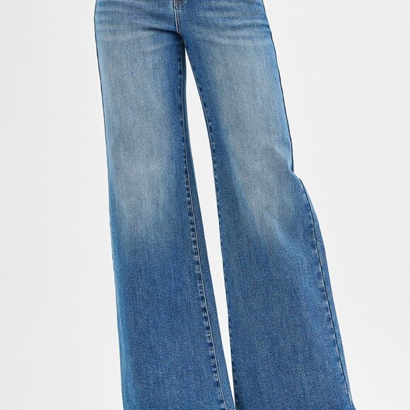 Women's Blue Heart Patch Jeans - Picture 3 of 8